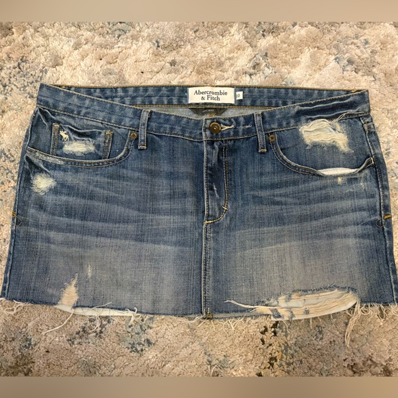Abercrombie & Fitch Denim - Abercrombie & Fitch Denim Distressed Skirt